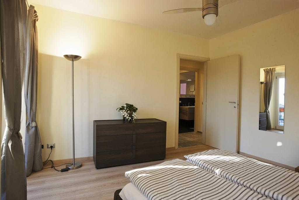 Il Giardinetto Apartman Verbania Kültér fotó