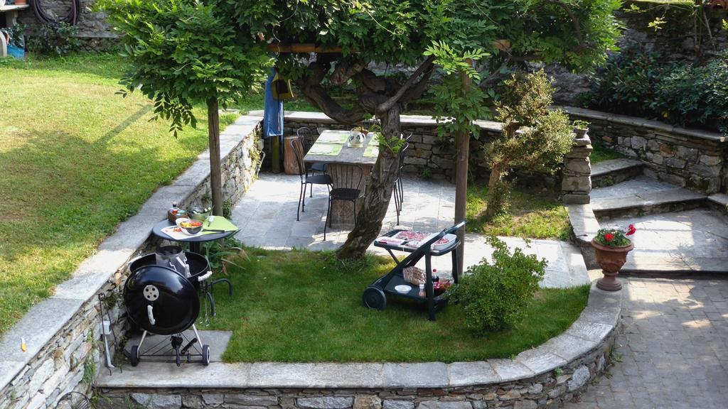 Il Giardinetto Apartman Verbania Kültér fotó
